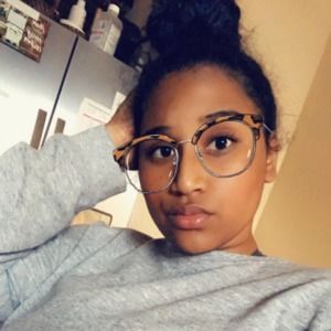 Meet your Posher, Jadah